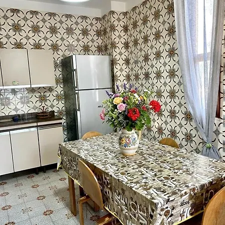 Tatil Evi Rosa 100 Dal Mare, 3 Posti Auto E Giardino Gallipoli